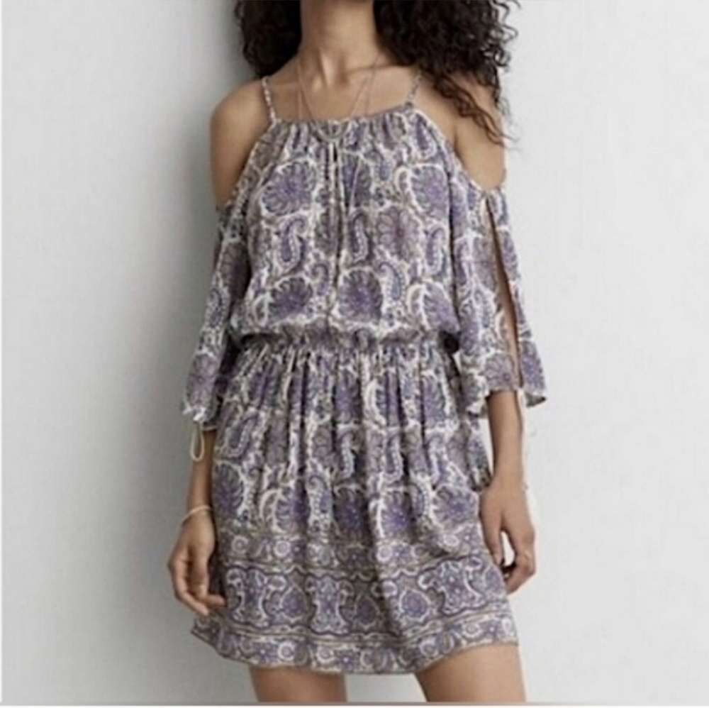 American EAGLE Cold Shoulder Floral Dress